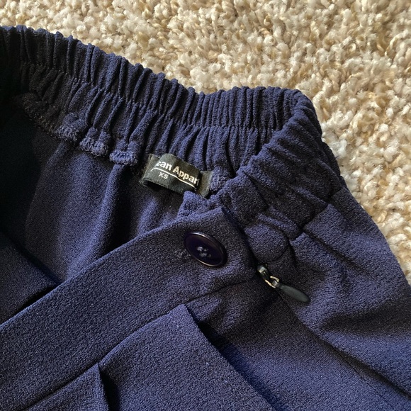 Pleated cropped pants - Picture 4 of 4